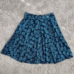 LuLaRoe Madison skirt size small in color navy and teal. HAS POCKETS